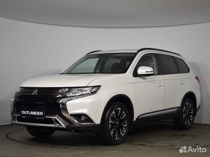 Mitsubishi Outlander 2.0 CVT, 2022
