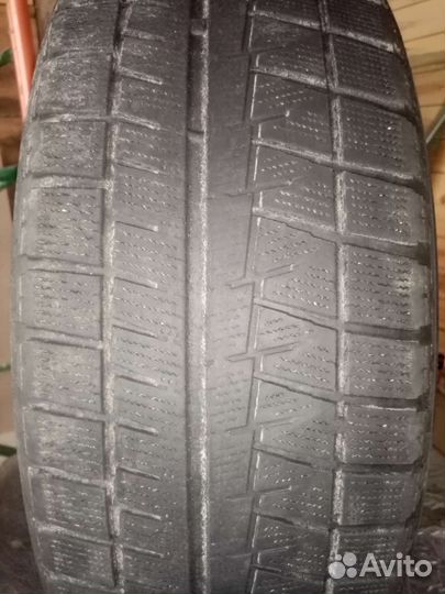 Bridgestone Blizzak Revo GZ 215/60 R16