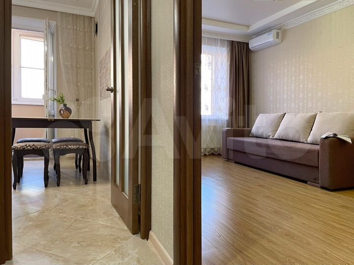 1-к. квартира, 42 м², 1/5 эт.