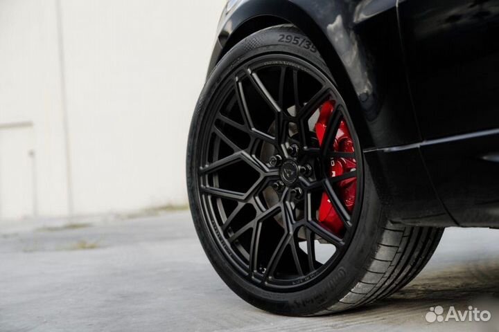 Кованые диски R23 GT Performa на Range Rover