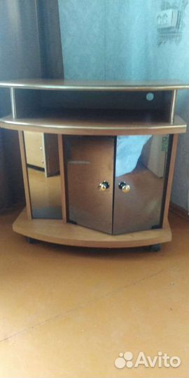 Тумба под телевизор