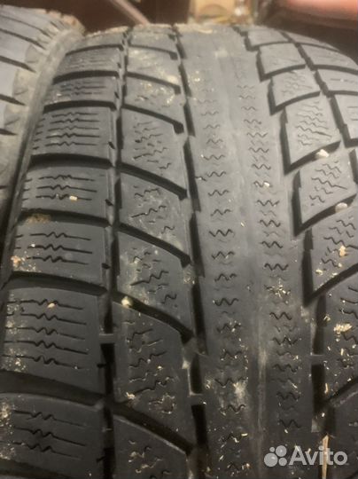 Triangle Snow-LL01 235/60 R18