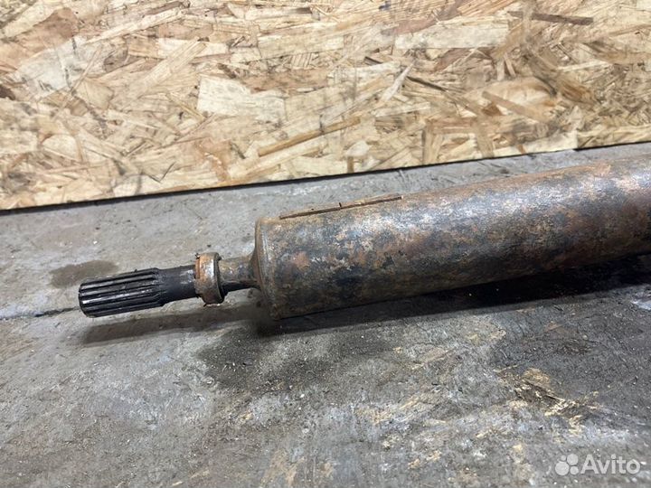 Карданный вал задний Лада 2107 1 2002