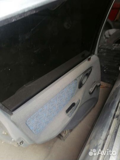 Двери шевроле нива