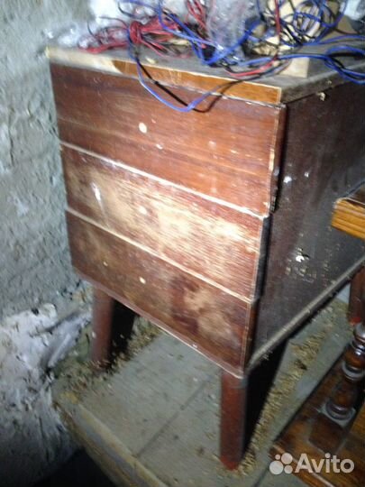 Тумба с 3мя выдвижными ящиками