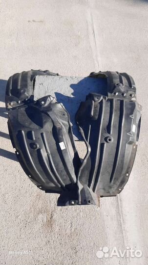 Передний правый подкрылок Мазда 6 gj