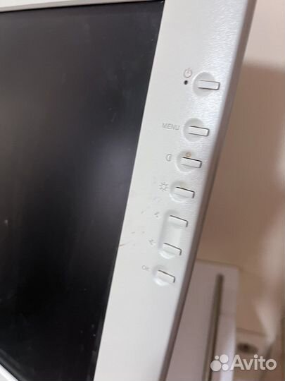 Монитор Sony sdm-s71r