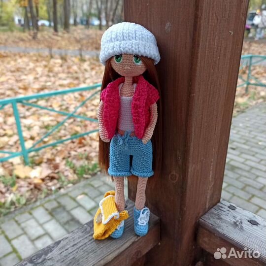Вязаная кукла