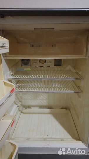 Холодильник Sharp Япония