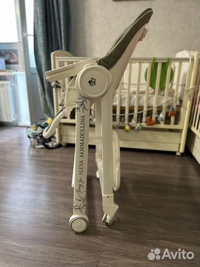 Стульчик для кормления happy baby berny v2