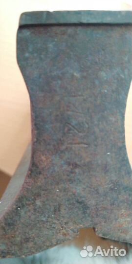 Уровень металлический