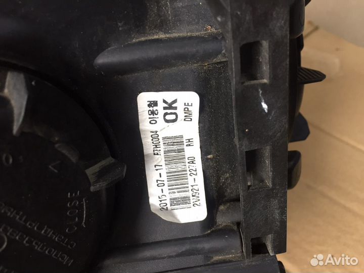 Hyndai Santa Fe фара правая