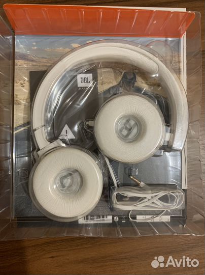 Наушники JBL