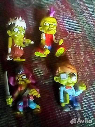 Игрушки (зомбики)