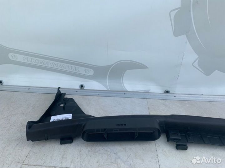 Воздуховод на передней панели Mercedes A2055000055