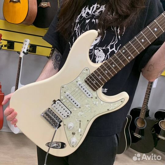 Электрогитара + комбик + провод + чехол