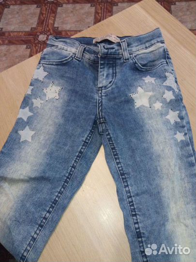 Огромное количество вещей на девочку 7-10 лет