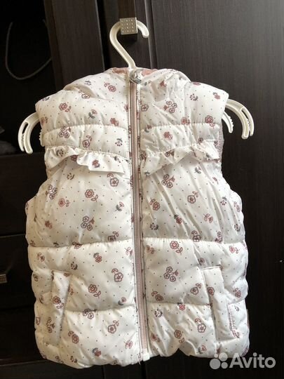 Жилетка для девочки C&A