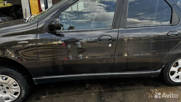 В разборе фиат альбеа запчасти