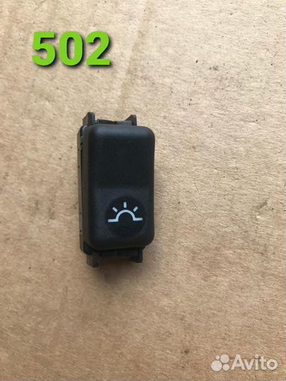 Кнопка включения света в салоне Мерседес W124(502)