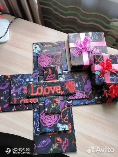 Коробка подарочная