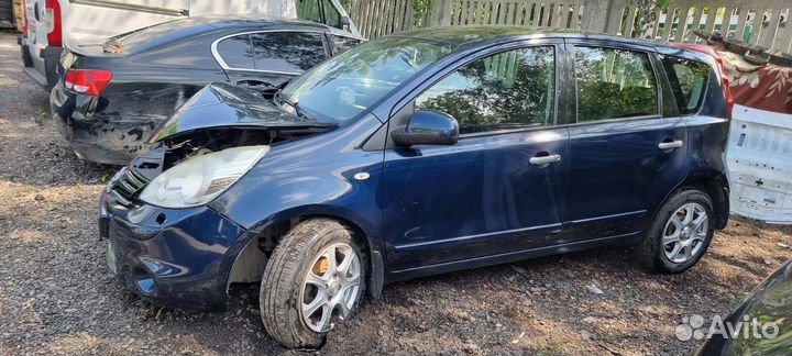 Nissan Note 1.4 МТ, 2011, 111 000 км