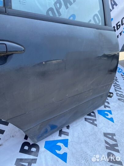 Дверь на nissan primera p11