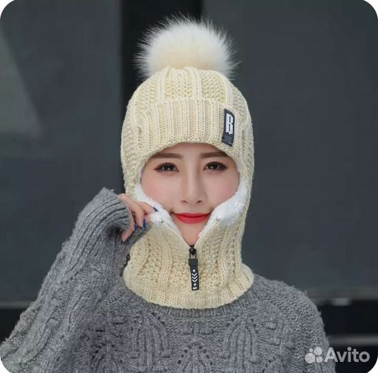 Шапка женская вязаная белая