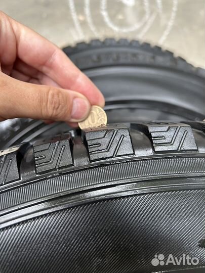 Dunlop SP Winter Ice 01 235/65 R17 108T