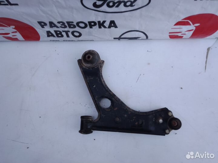 Рычаг передний левый Opel Corsa D