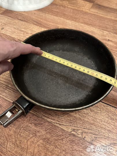 Чугунная сковорода 25 см