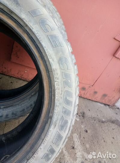 Bridgestone Ice Cruiser 5000 205/55 R16 91T