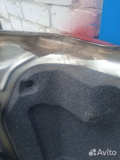 Крышка багажника митсубиси лансер 10