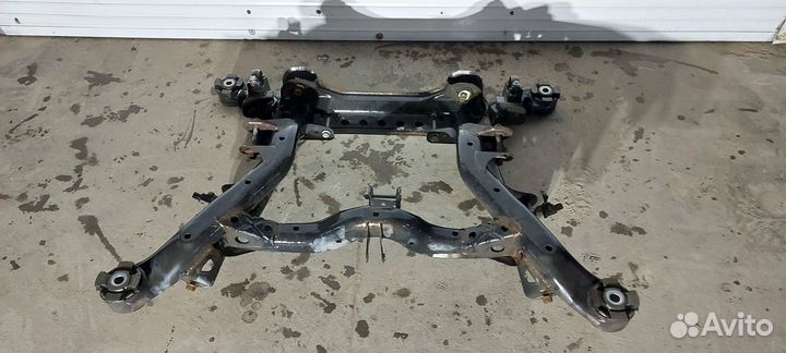 Задний подрамник Porsche Cayenne 958