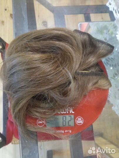 Волосы на заколках