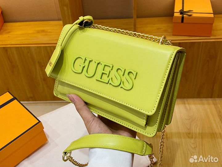 Сумка через плечо guess
