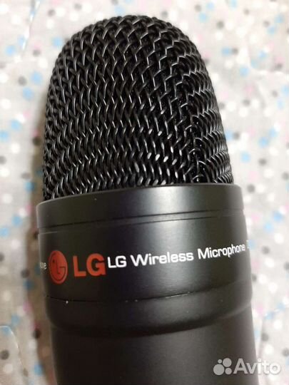 Микрофон беспроводной динамический LG DVD Karaoke