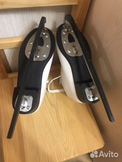 Коньки раз.32