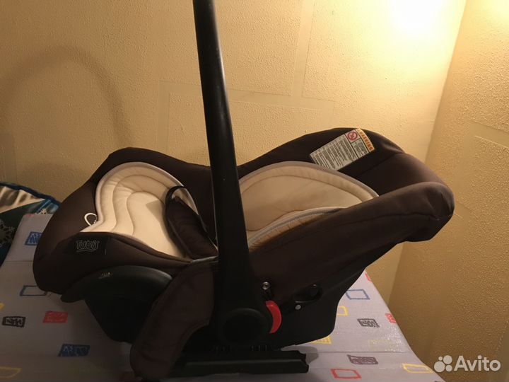 Автокресло-переноска от коляски Zippy (от 0 до 13