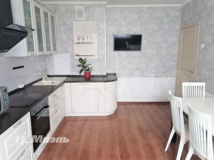 3-к. квартира, 80,3 м², 10/17 эт.