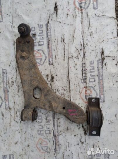 Рычаг подвески нижний передний правый Ford Focus 1