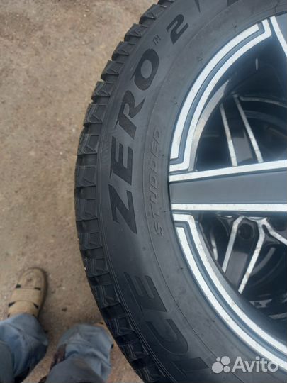 Pirelli Ice Zero 2 205/60 R16