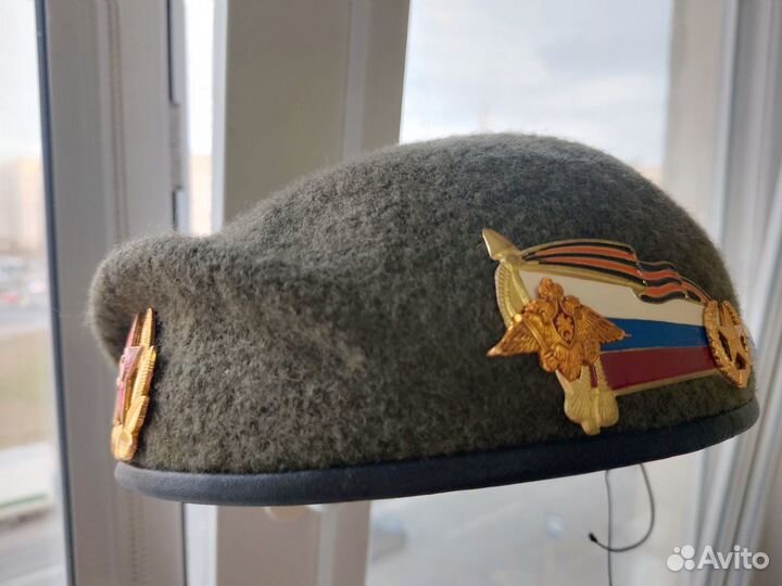 Берет мужской отбитый