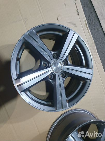 Литые диски r16 5x114 3 бу