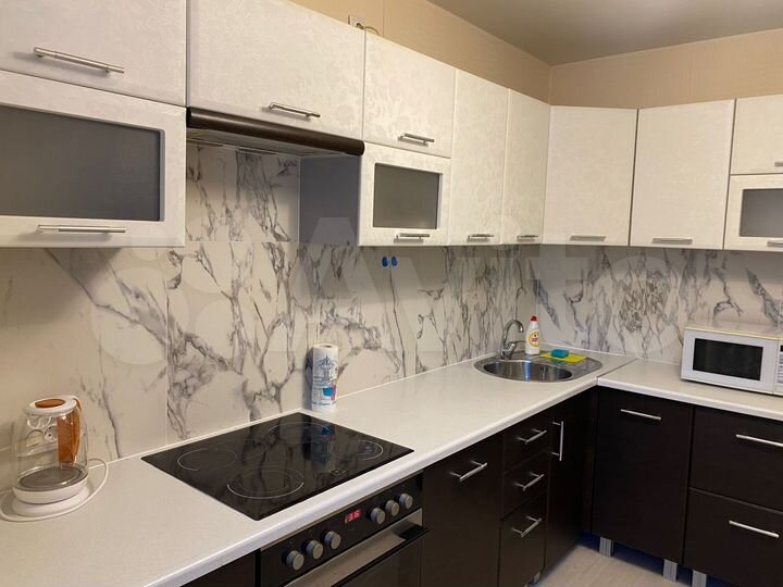 1-к. квартира, 42 м², 2/10 эт.