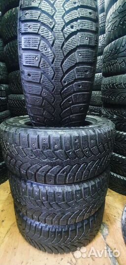 Bridgestone Blizzak Spike-01 225/55 R16