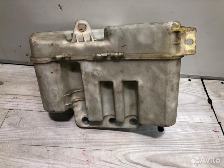 Бачок стеклоомывателя Land Rover Range Rover L322