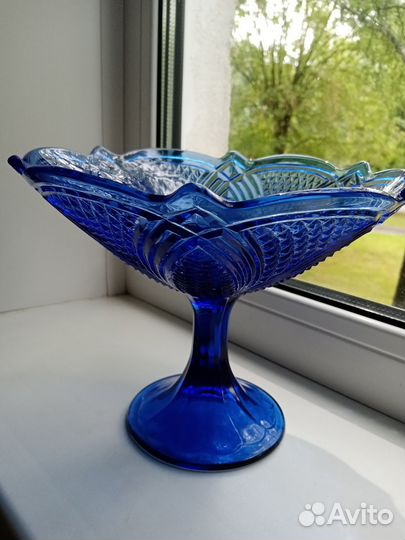Ваза для фруктов на ножке цветное стекло СССР