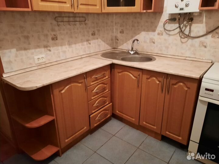 Кухонный гарнитур угловой бу