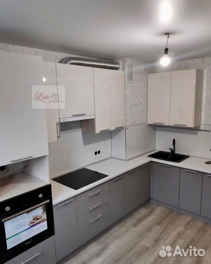 Кухня на заказ. Угловой гарнитур